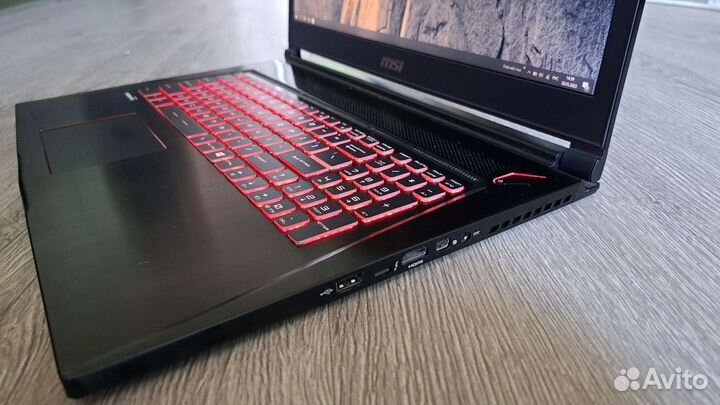 MSI gs73 steelth pro/ i7/ GTX 1060-6Gb./16Gb-ram