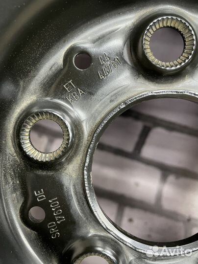 Оригинальный диск r17 на Mercedes Vito, Viano