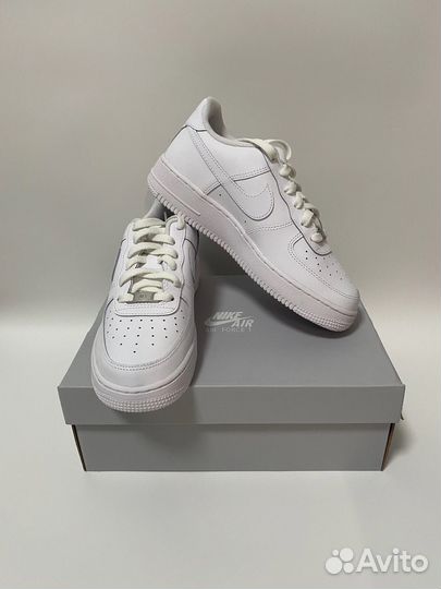 Nike Air Force 1 Low LE