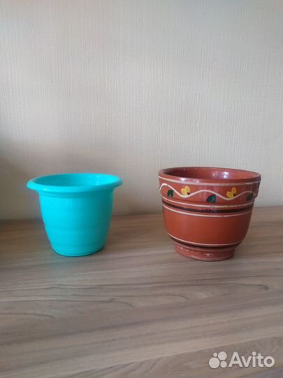 Горшки б/у для цветов