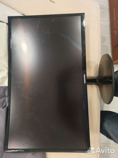 Монитор 24 дюйма Samsung