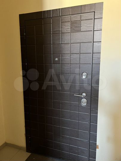 2-к. квартира, 68 м², 1/3 эт.