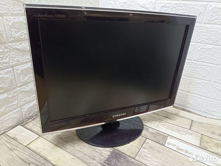 Монитор Samsung 20'' с тв тюнером