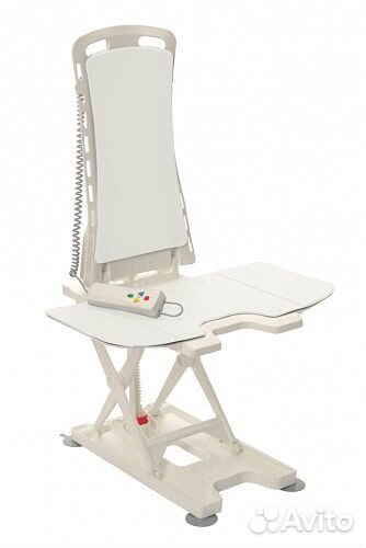 Подъемное устройство для купания в ванной