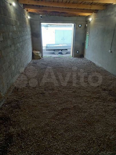 Гараж, > 30 м²