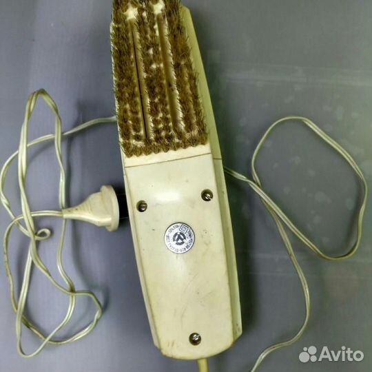 Пылесос-щетка Ветерок 3