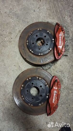 Тормоза от Mitsubishi Evo X 10