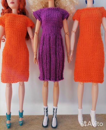 Платье для куклы барби вязанное