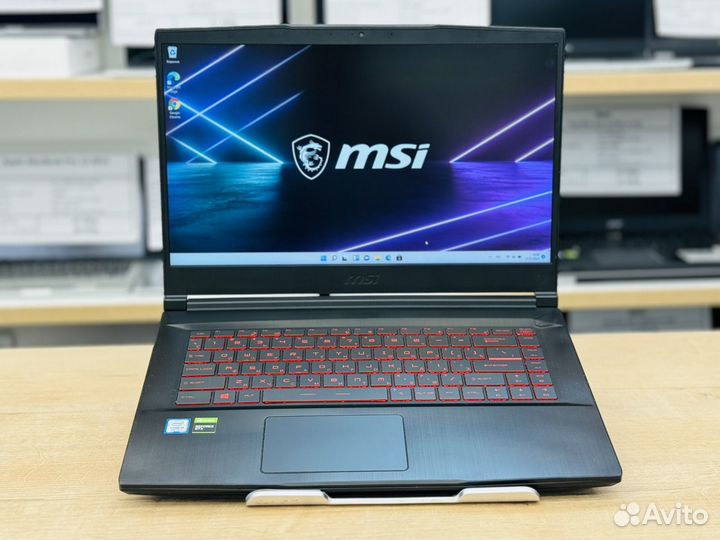 Игровой ноутбук MSI Core i5-9300H + GTX 1650 Ti