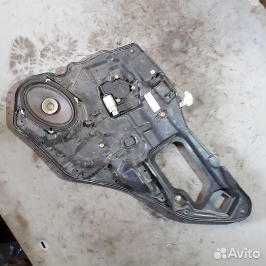 Стеклоподъемник зад правой двери Мазда 6 GG