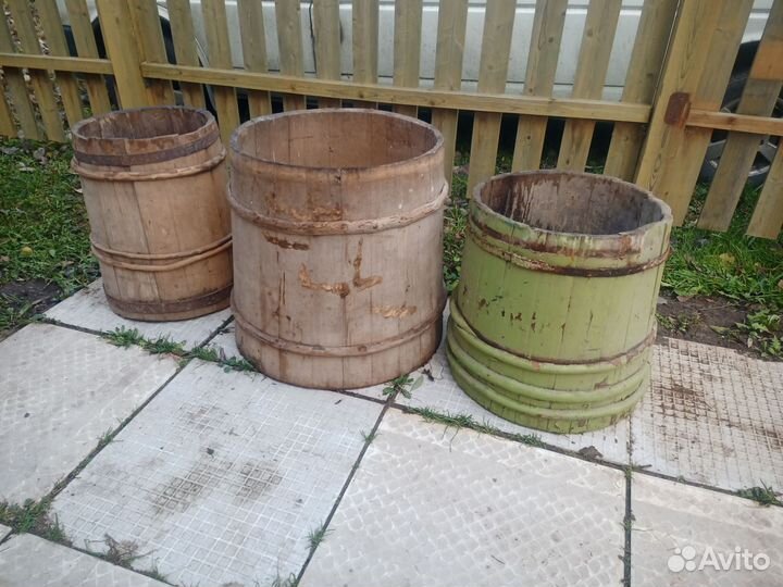 Деревянные кадки старые