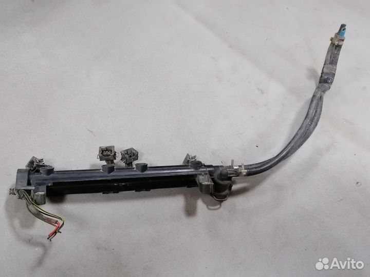 Топливная рампа Volkswagen Golf 4 1997-2006