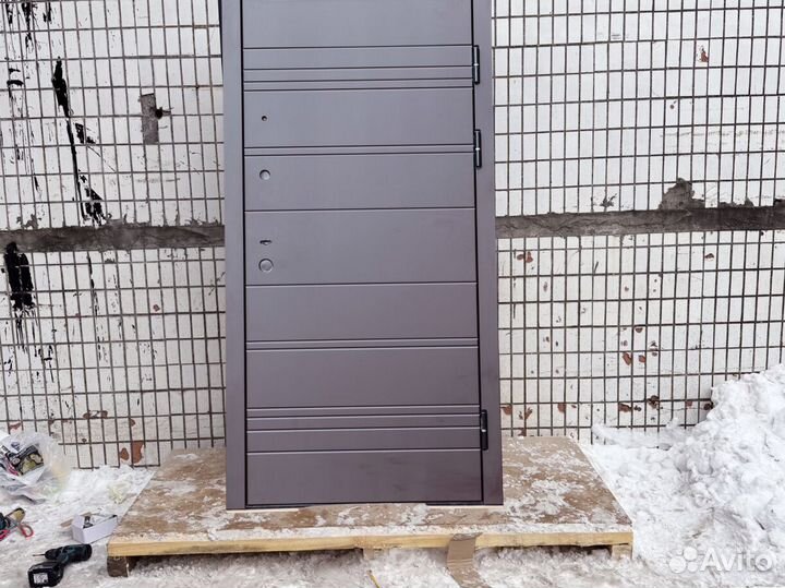 Дверь входная с накладкой Орегон-дуб Классика