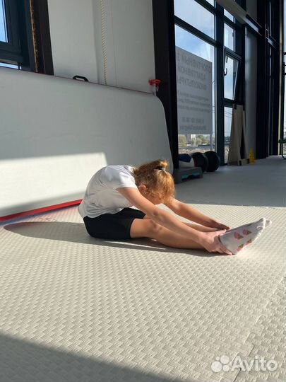 Набор детей, акробатика, гимнастика