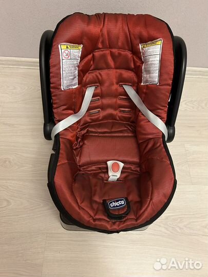 Автокресло chicco с базой