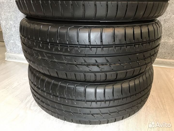 Kumho Crugen HP91 215/65 R16 98H