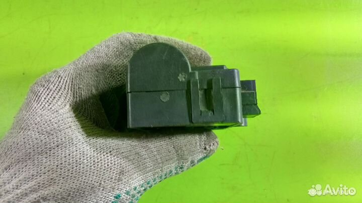 Сервопривод заслонки отопителя Mitsubishi Galant 8