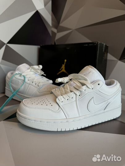 Кроссовки nike air jordan 1