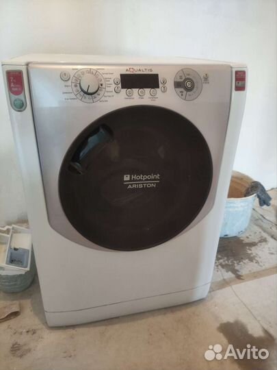 Стиральная машина Hotpoint ariston Aqualtis бу