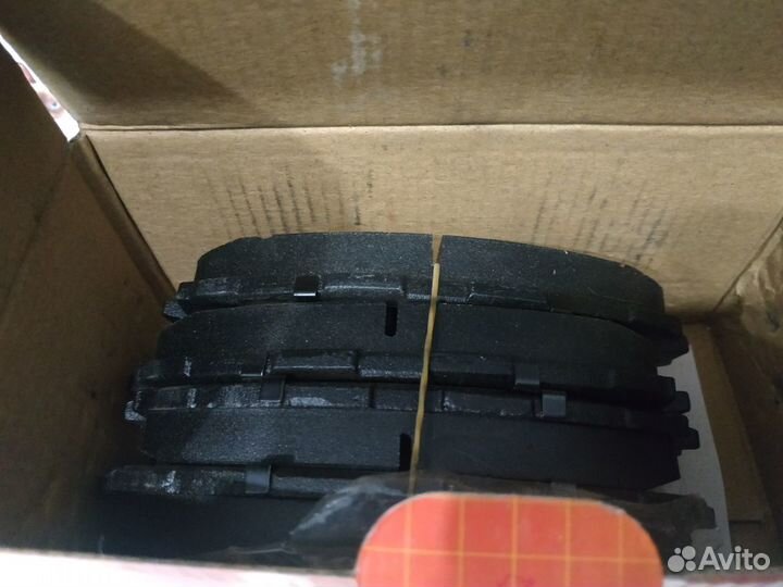 Новые Тормозные колодки toyota Corolla