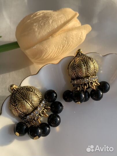 Серьги с кристаллами