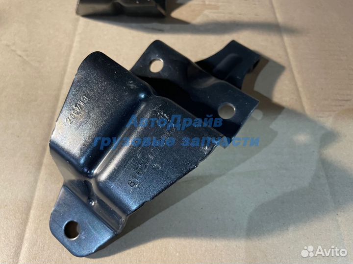 Петля капота Ман Тгс Тгх ответная часть