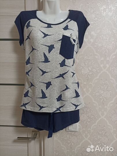 Костюмы с шортами женские- 2 шт