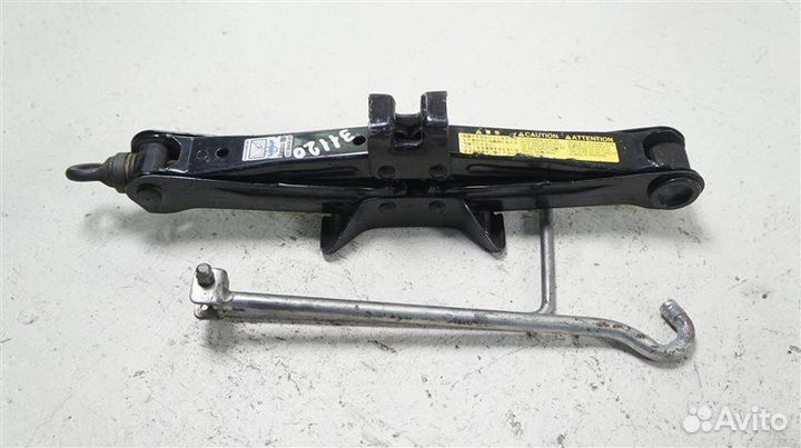 Домкрат Toyota Wish ZNE10