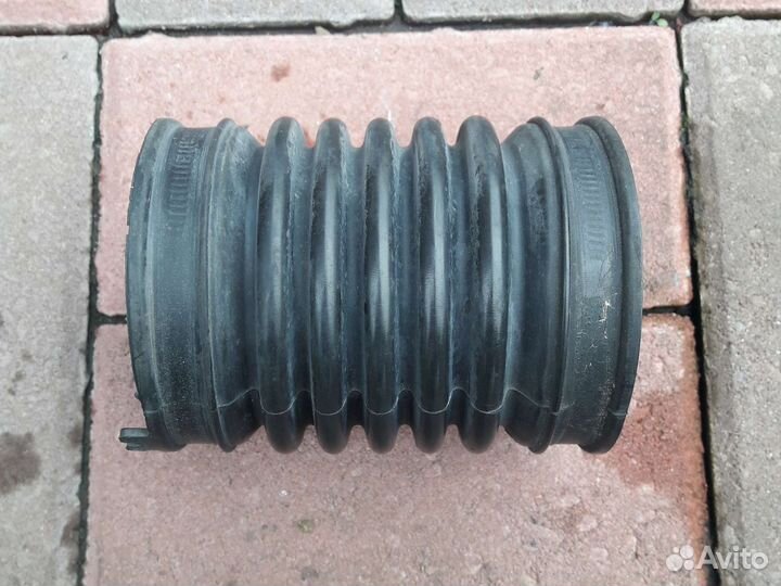 Патрубок впускной гофра Mercedes W124 M104 3.2