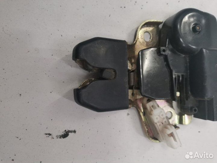 Замок багажника задний Haima 3 седан HM483Q-A 2011