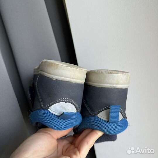 Tombi ботинки 26