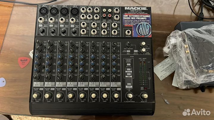 Микшерный пульт Mackie vlz PRO
