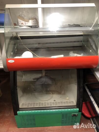 Холодильник витрина