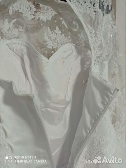 Свадебное платье