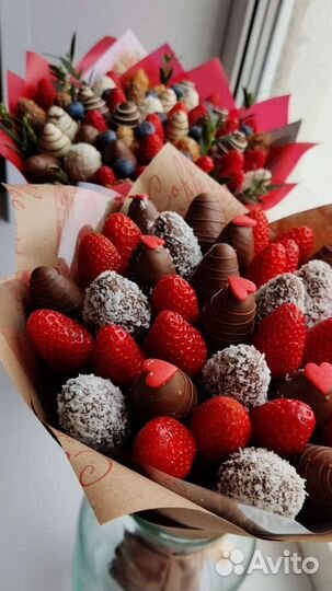 Букет из клубники в шоколаде на 1 сентября