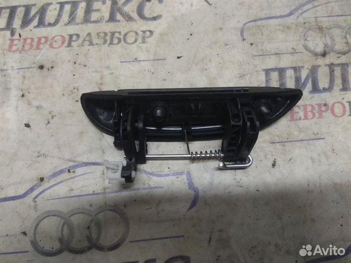 Ручка двери наружная правая Renault Logan 2005