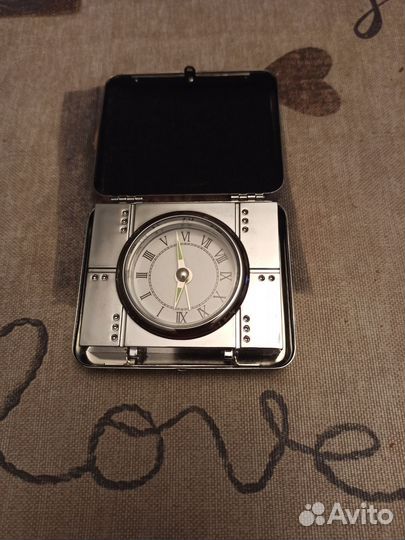 Дорожные часы будильник
