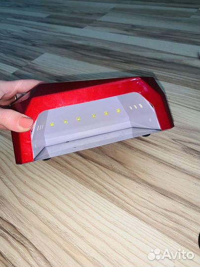 Уф лампа для ногтей