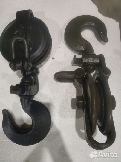 Гак с крюком от военной техники