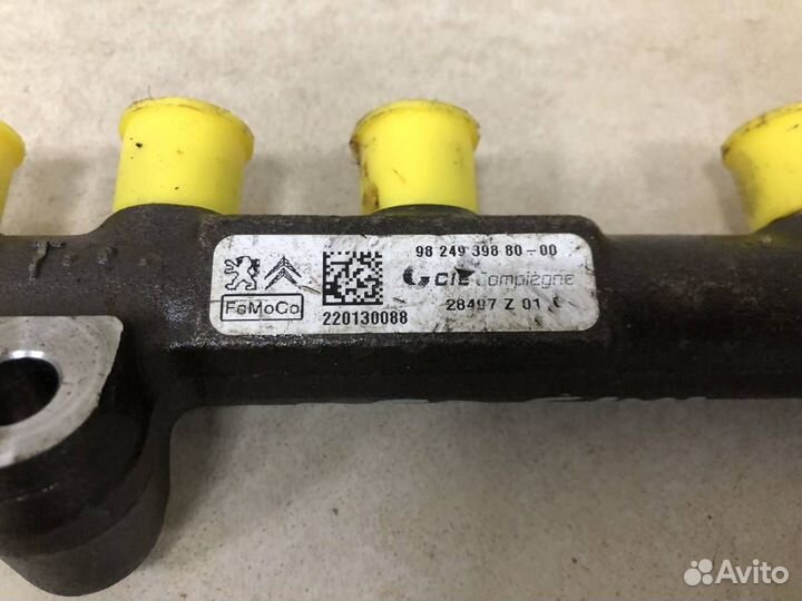 Рейка топливная рампа Citroen C4 2011