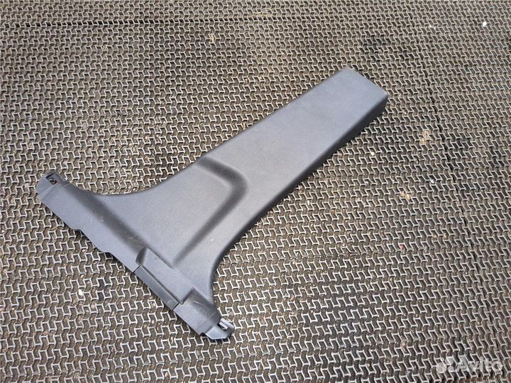 Обшивка центральной стойки Renault Kadjar, 2016