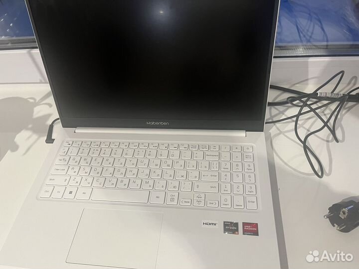Ноутбук maibenben m555