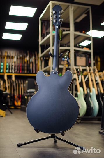 Полуакустика Epiphone Casino Worn Ebony