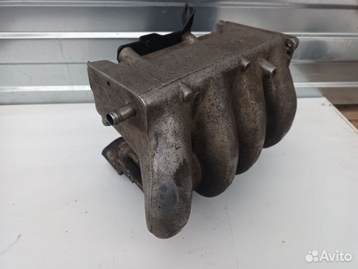 Впускной коллектор passat б3