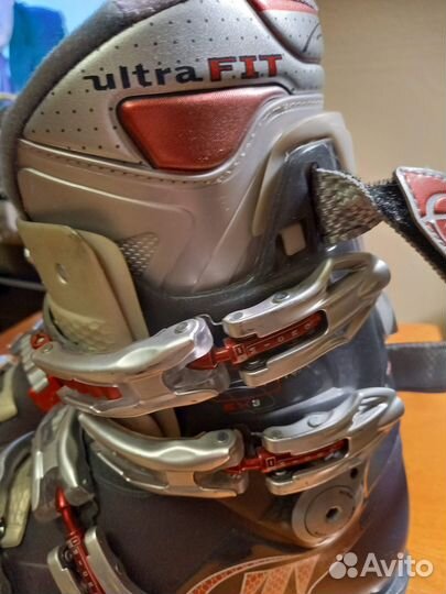 Горнолыжные ботинки