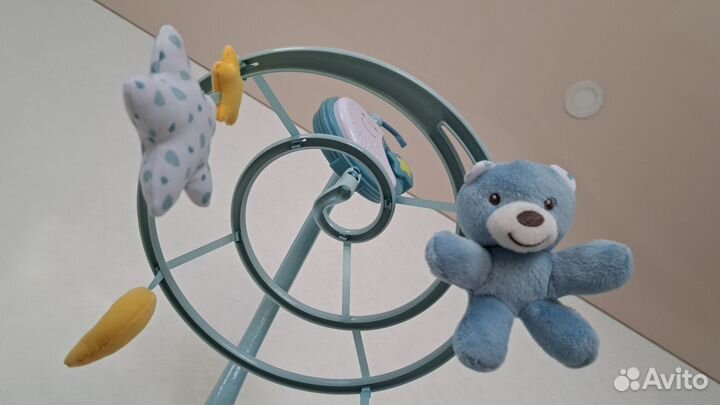 Мобиль на кроватку chicco
