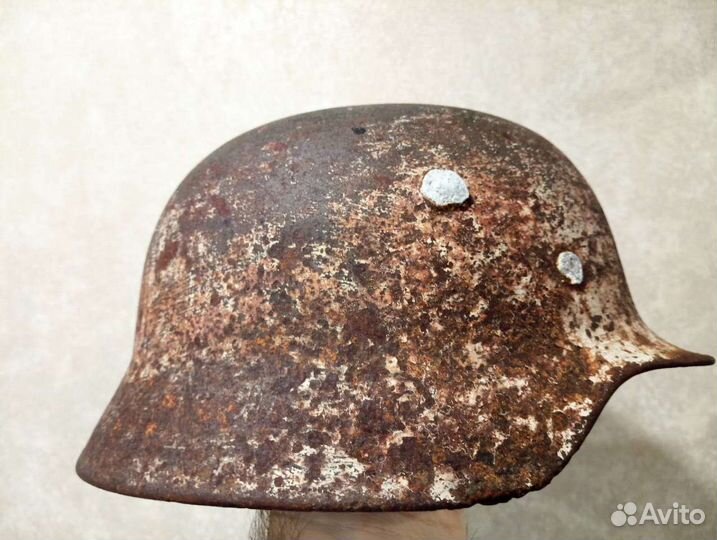 Люк Stug- 3 и каска М 40