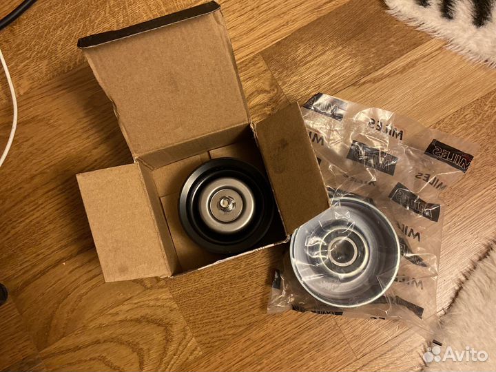 Ролик натяжной