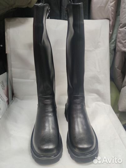 Новые женские сапоги натуральным мехом, р 37