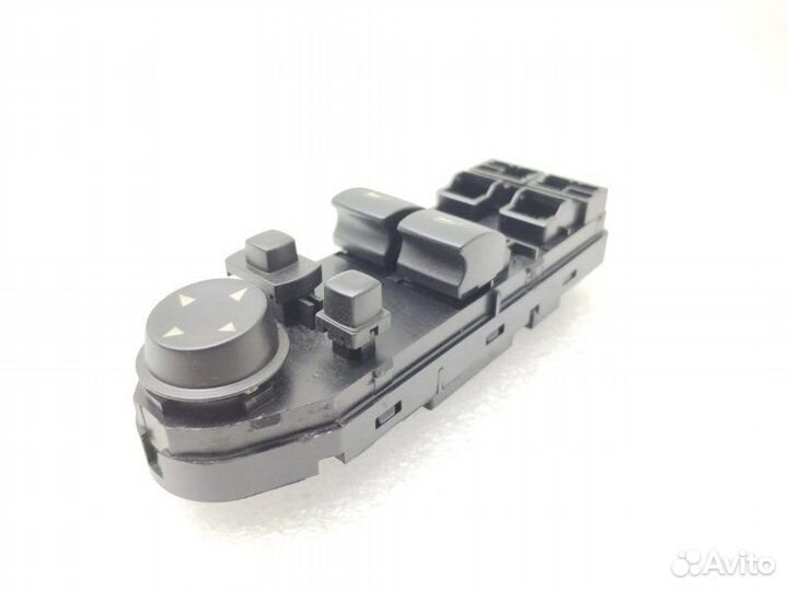 Блок управления стеклоподъемниками правый Bmw 6